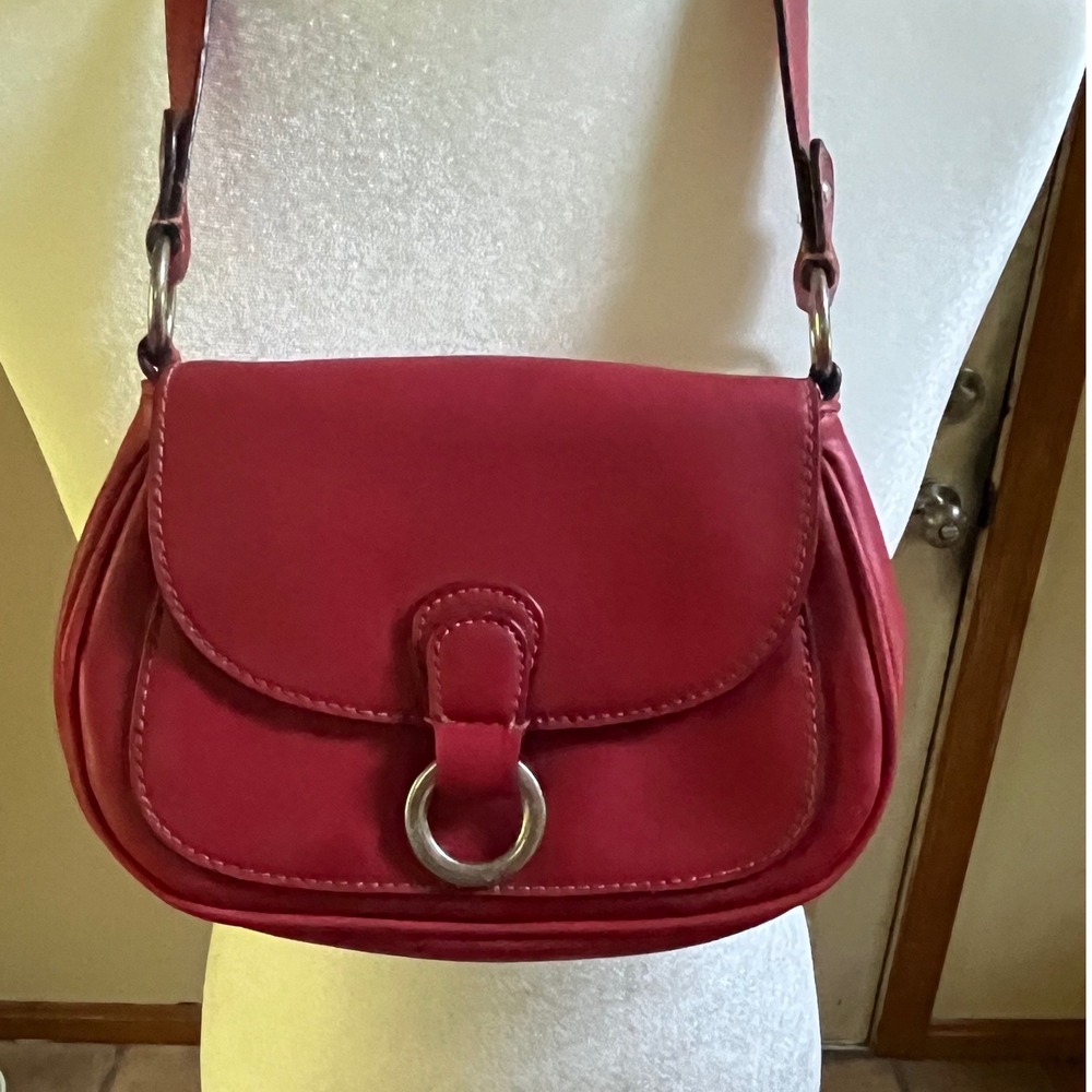 Nine West Red Y2K Faux Leather Flap Shoulder Saddle Bag Silver Ring Closure